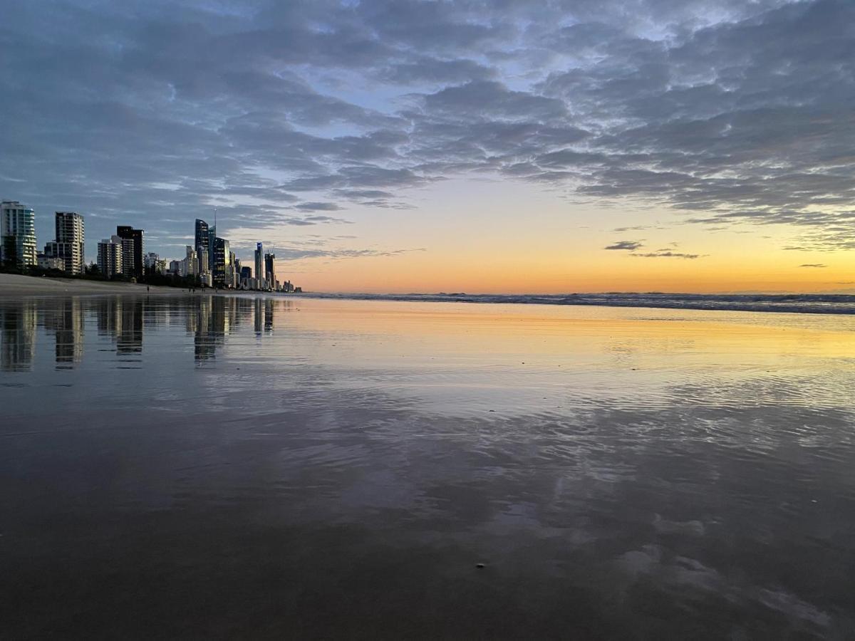 Koko Luxury Apartment In Broadbeach Gold Coast Exterior photo