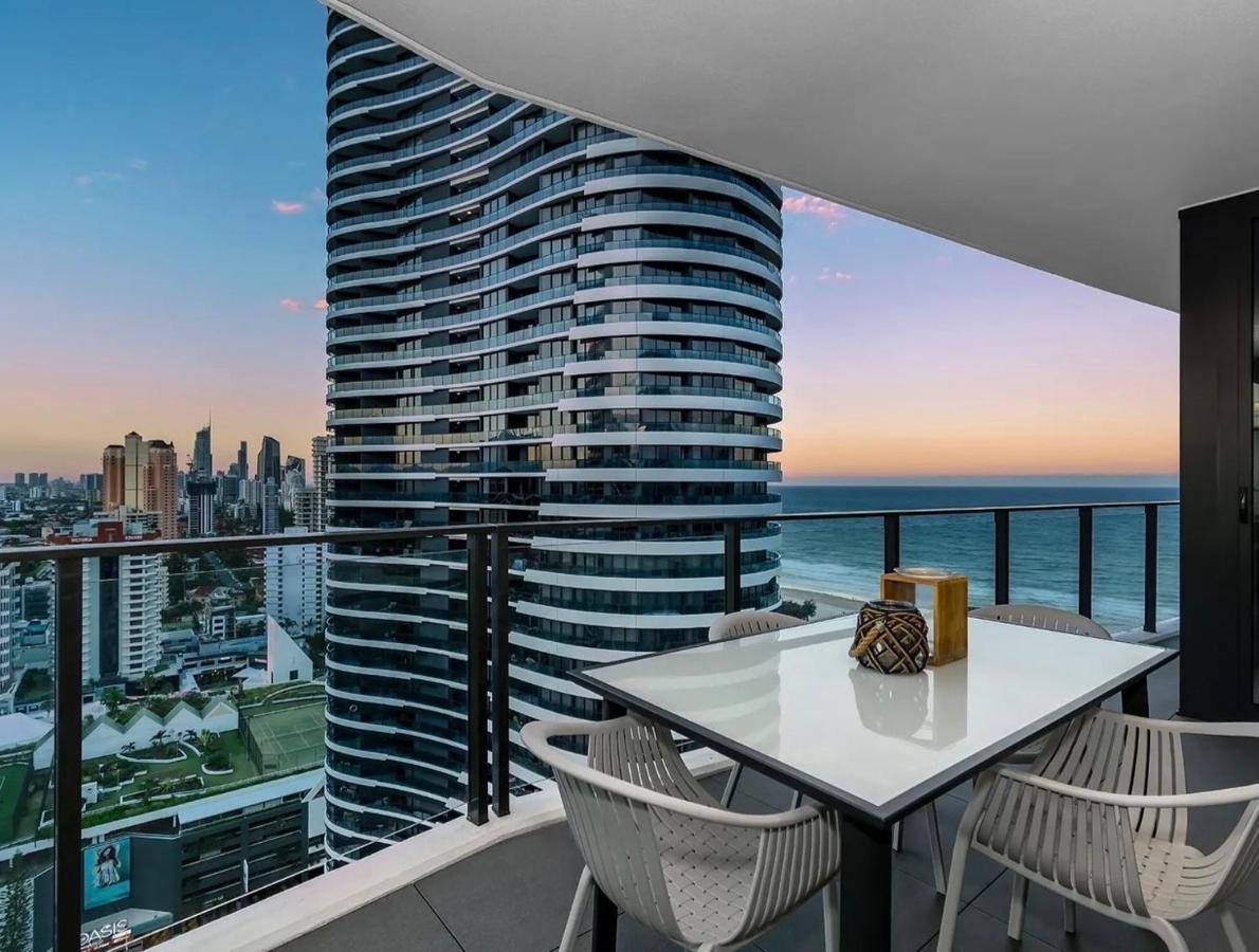 Koko Luxury Apartment In Broadbeach Gold Coast Exterior photo